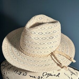 Jane & Berry lace cowgirl hat